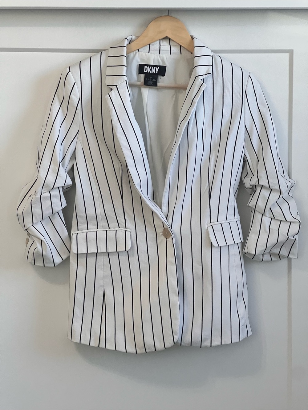 Dkny White Blazer with Black Pinstripes - Picture 4 of 7